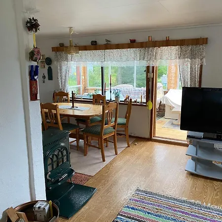 בית נופש 8 Person In Svensby